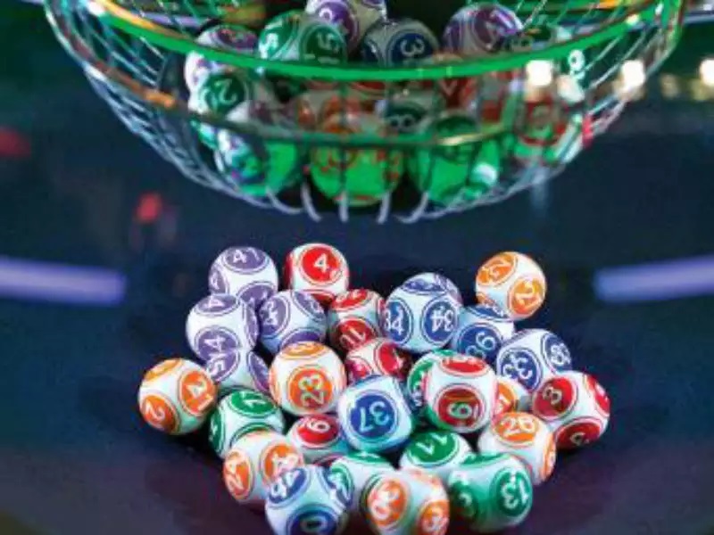 ) The Impact of Large Lottery Jackpots on Player Engagement and Ticket Sales